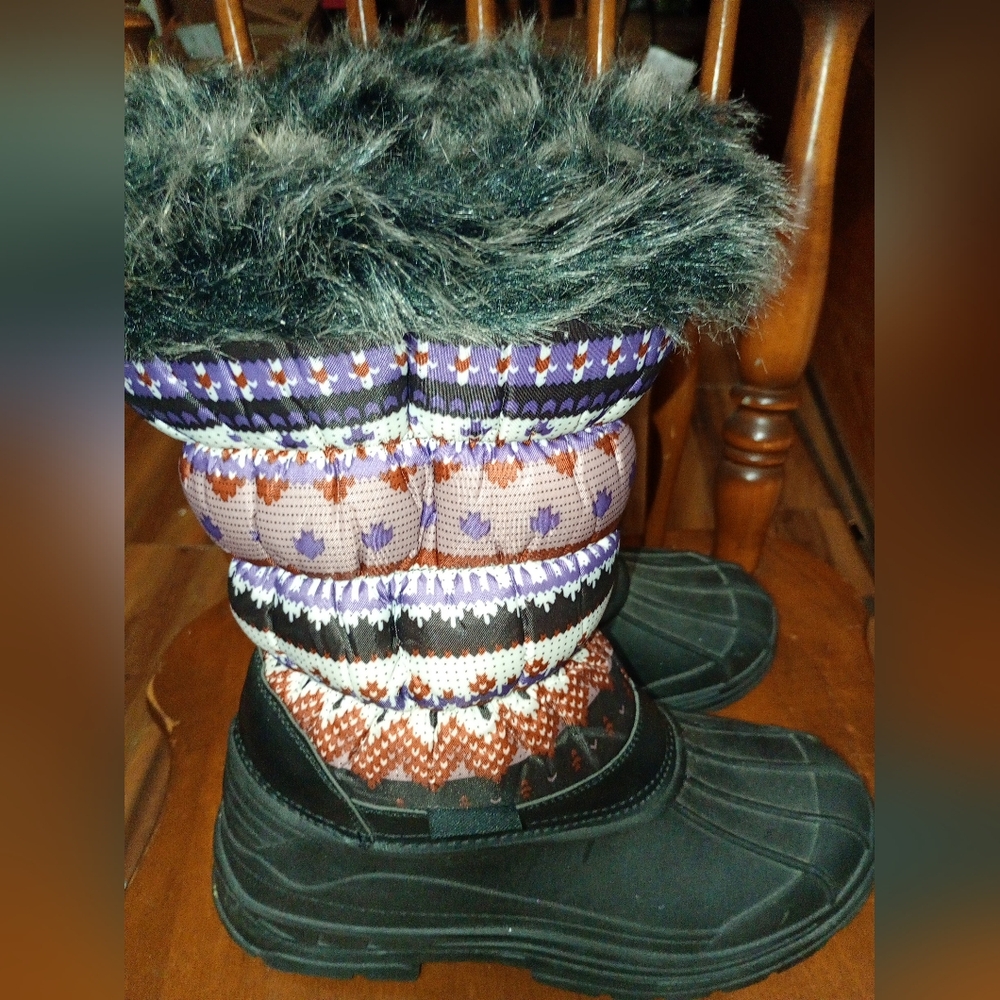 Cozy Black and Purple Winter Boots with Faux Fur(NWT)